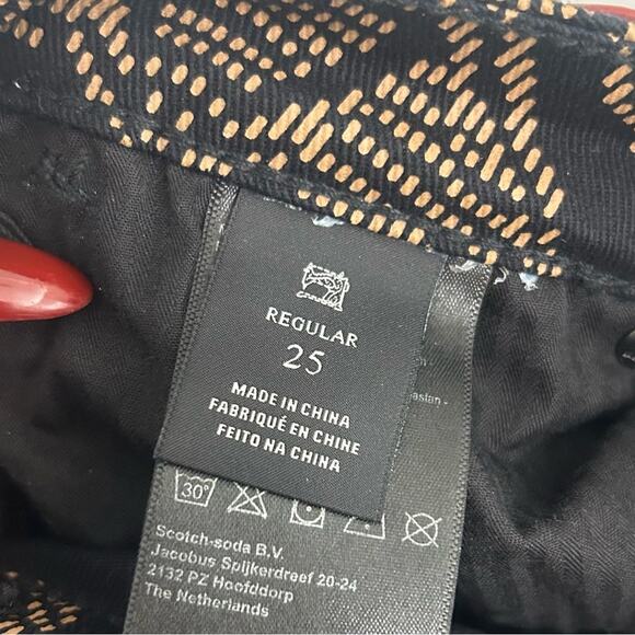 New Scotch & Soda Maison Crop Kick Flare
Printed Jeans Size 25 - Picture 11 of 12